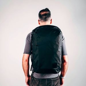 Evergoods CIVIC PANEL LOADER 28L MSRP$299.00 DESIGNED IN BOZEMAN, MT USA